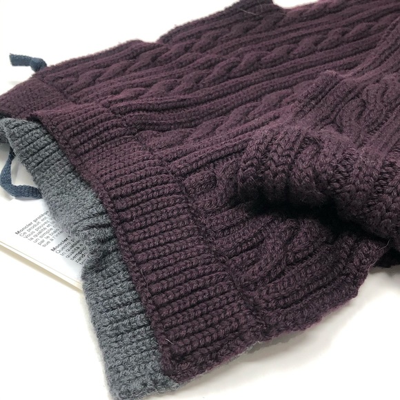 Moncler 100% Wool Knit Scarf Made in Italy - Picture 7 of 8